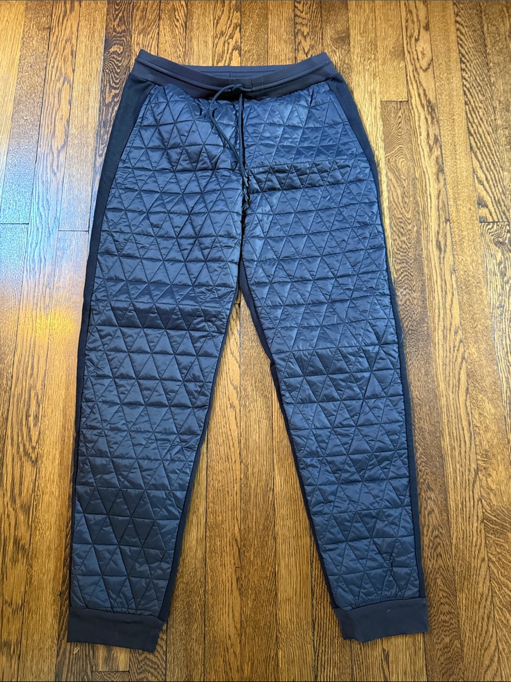 Athleta Quilted Front Joggers, Like New, 12 Tall, Black